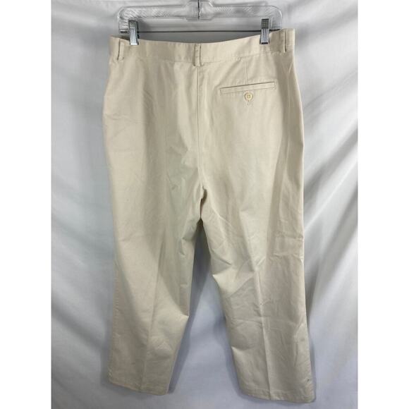 LL Bean Womans Classic Fit Khaki Pant Size 14 R - Picture 3 of 3